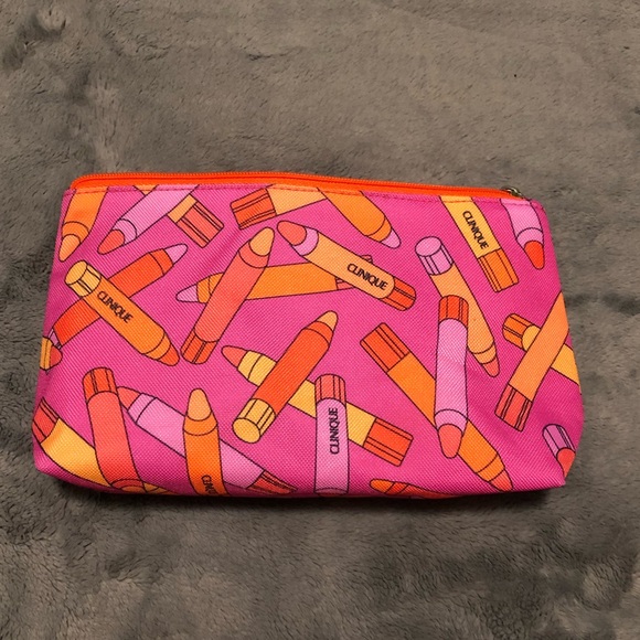 CLINIQUE Skincare Set & Bag - Picture 5 of 5